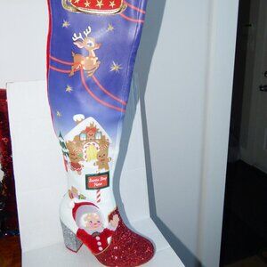 BNIB Irregular Choice Silent Night boots (EU 39)